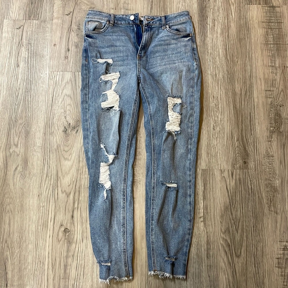 Basic blue skinny jeans